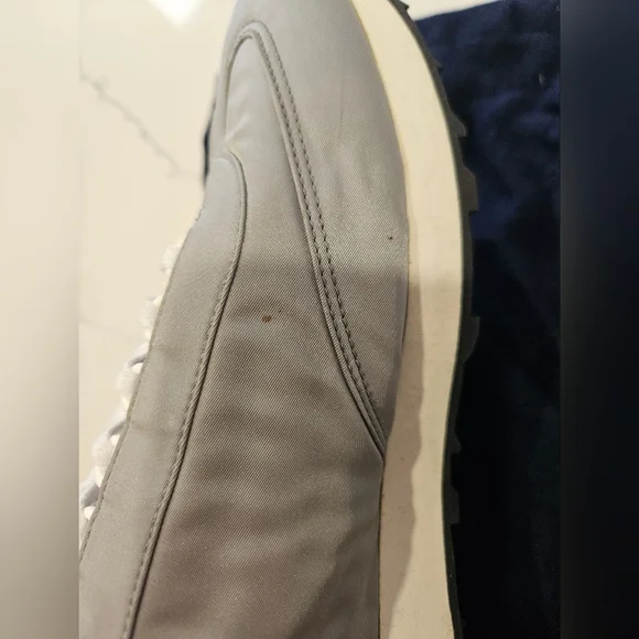 Prada Milano Men's Grey Sneakers 10.5 - Picture 4 of 11
